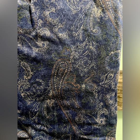 Gloria Vanderbilt Amanda jeans. Soft touch, the original slimming jean. Size 12 - Picture 4 of 4